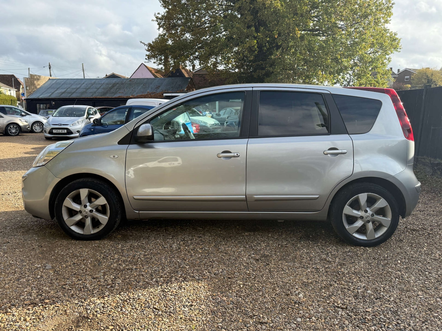 Used Nissan Note 2010 for sale - 76567760: Photo 4