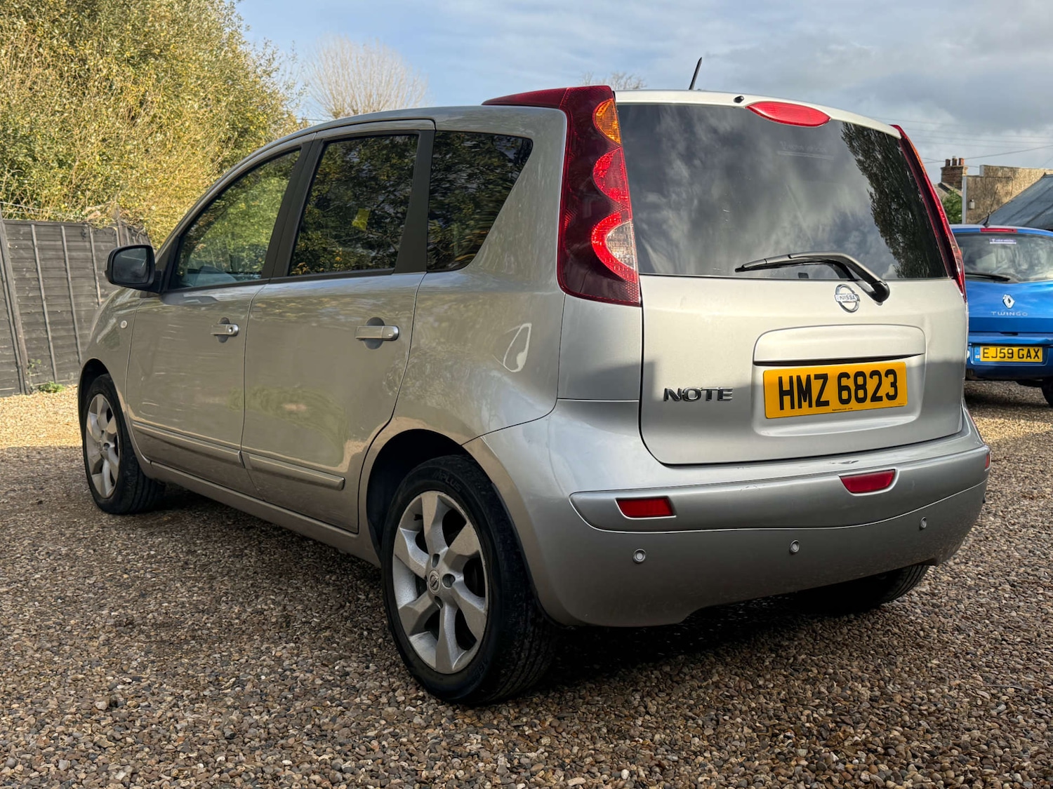 Used Nissan Note 2010 for sale - 76567760: Photo 5