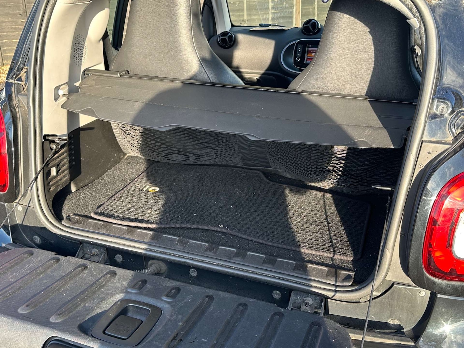 Used smart fortwo 2018 for sale - 76830125: Photo 11