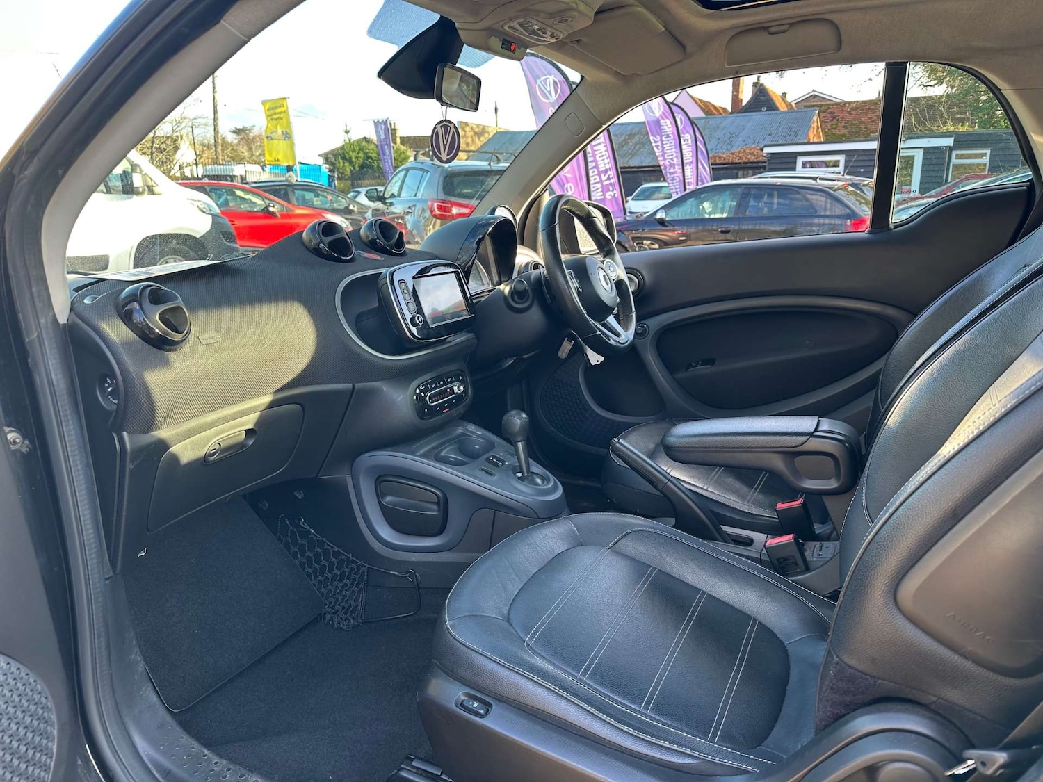 Used smart fortwo 2018 for sale - 76830125: Photo 14