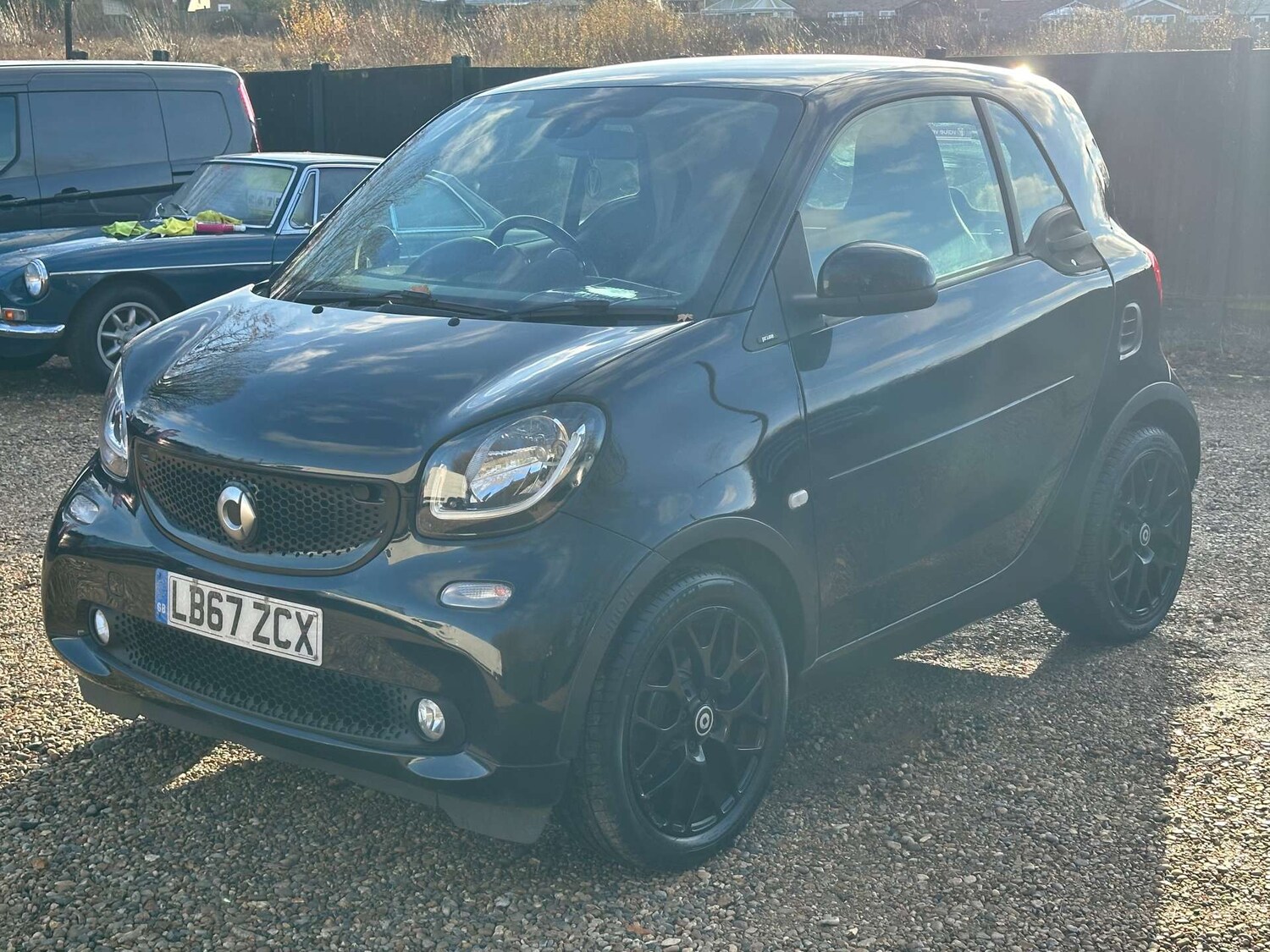 Used smart fortwo 2018 for sale - 76830125: Photo 3