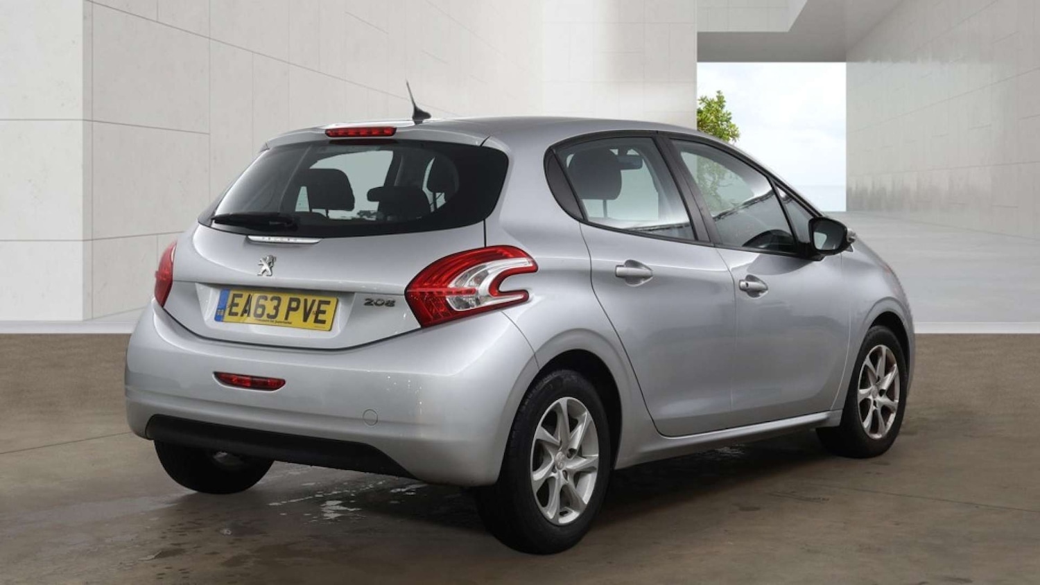 Used Peugeot 208 2013 for sale - 78094437: Photo 3