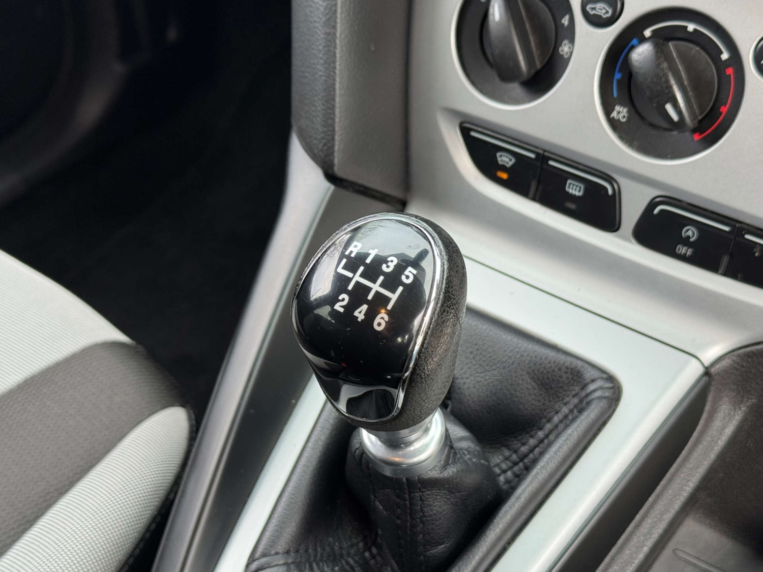 Used Ford Focus 2013 for sale - 77241088: Photo 24