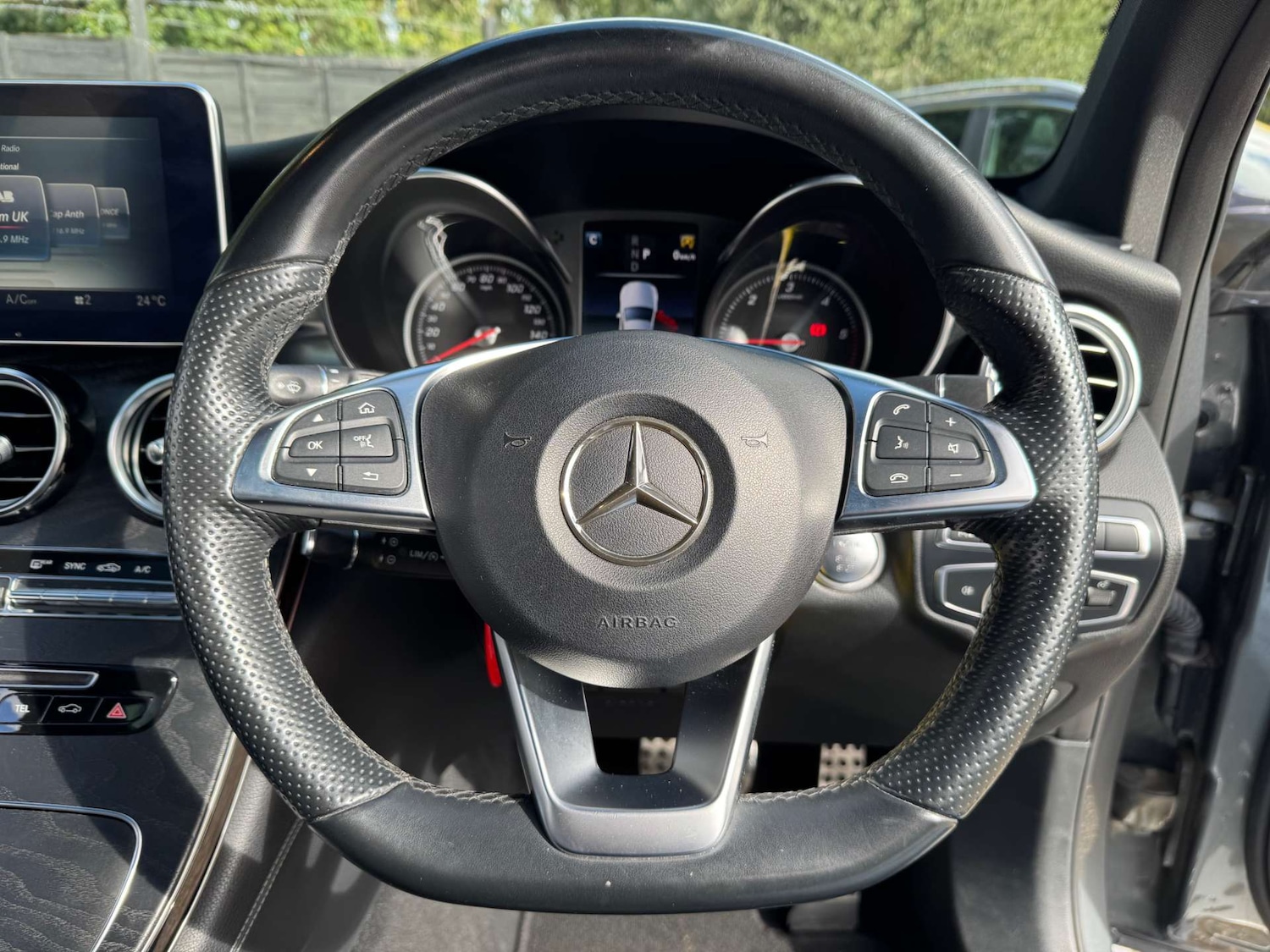 Used Mercedes-Benz GLC 2017 for sale - 76037440: Photo 17