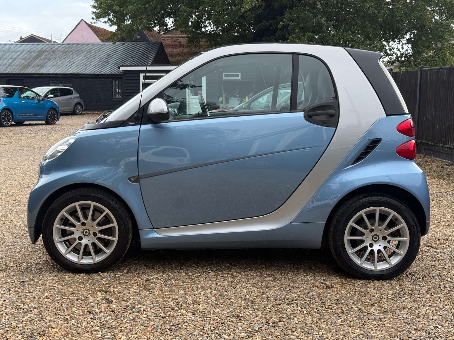 Used smart fortwo 2011 for sale - 76065858: Photo 4