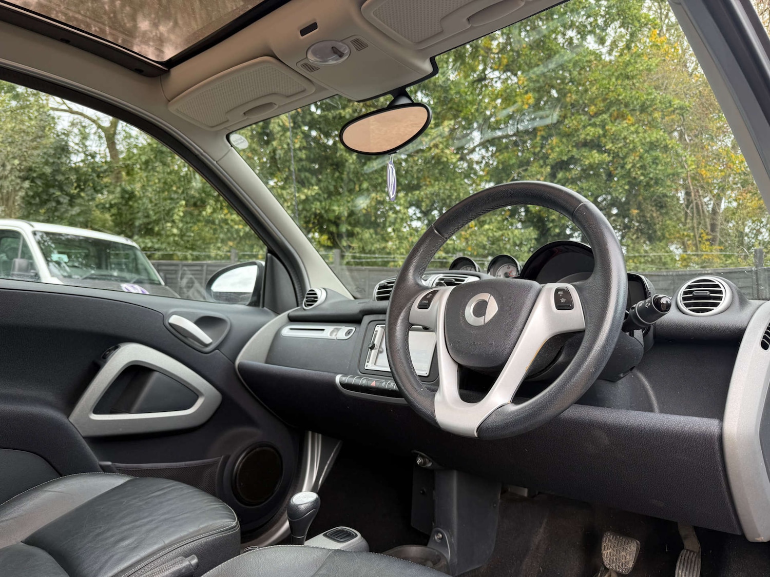 Used smart fortwo 2011 for sale - 76065858: Photo 9