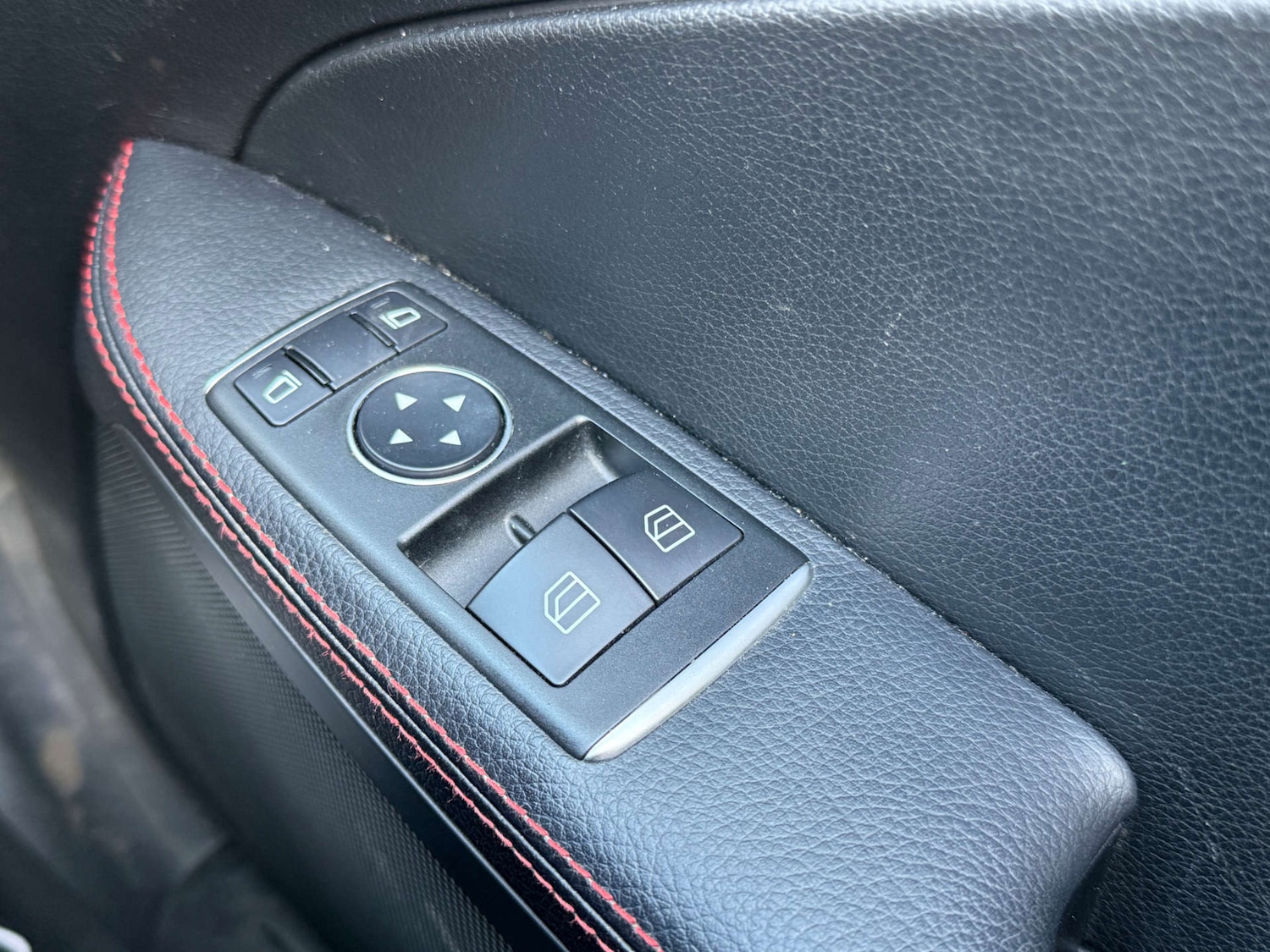 Used Mercedes-Benz SLK 2014 for sale - 78030914: Photo 28