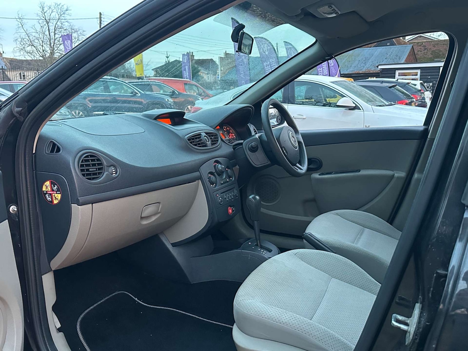 Used Renault Clio 2006 for sale - 77107837: Photo 15