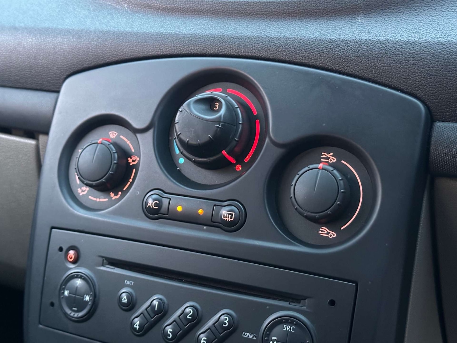 Used Renault Clio 2006 for sale - 77107837: Photo 20