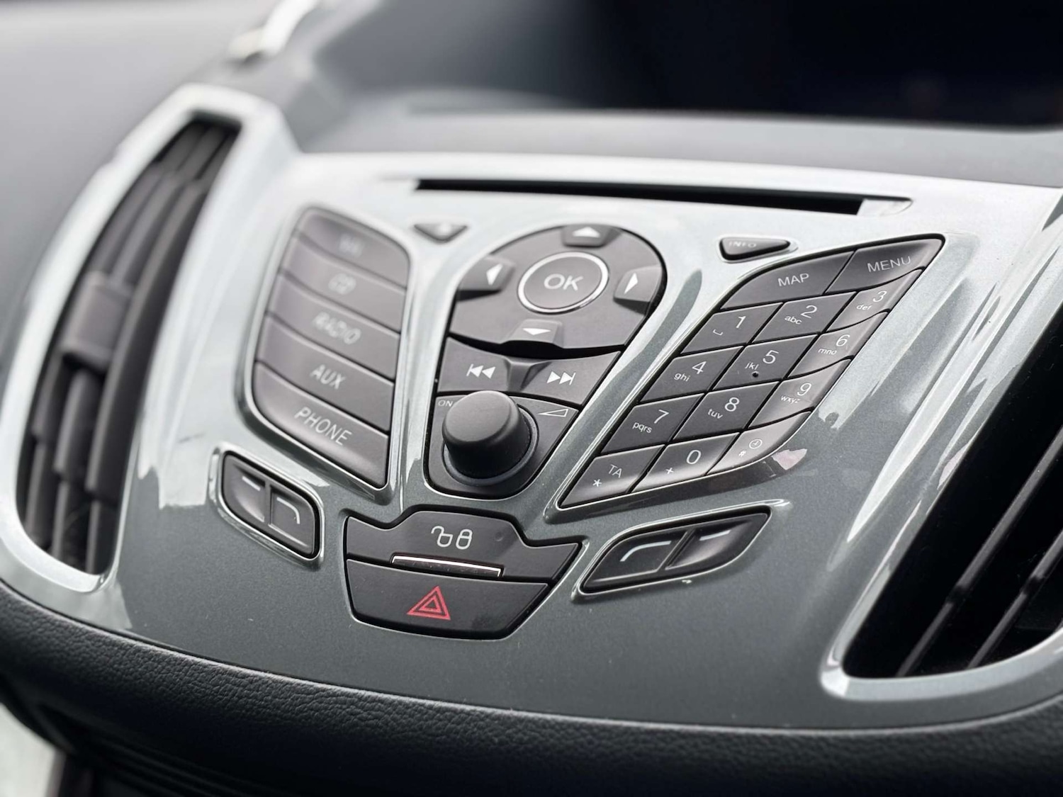 Used Ford C-Max 2011 for sale - 77989867: Photo 23