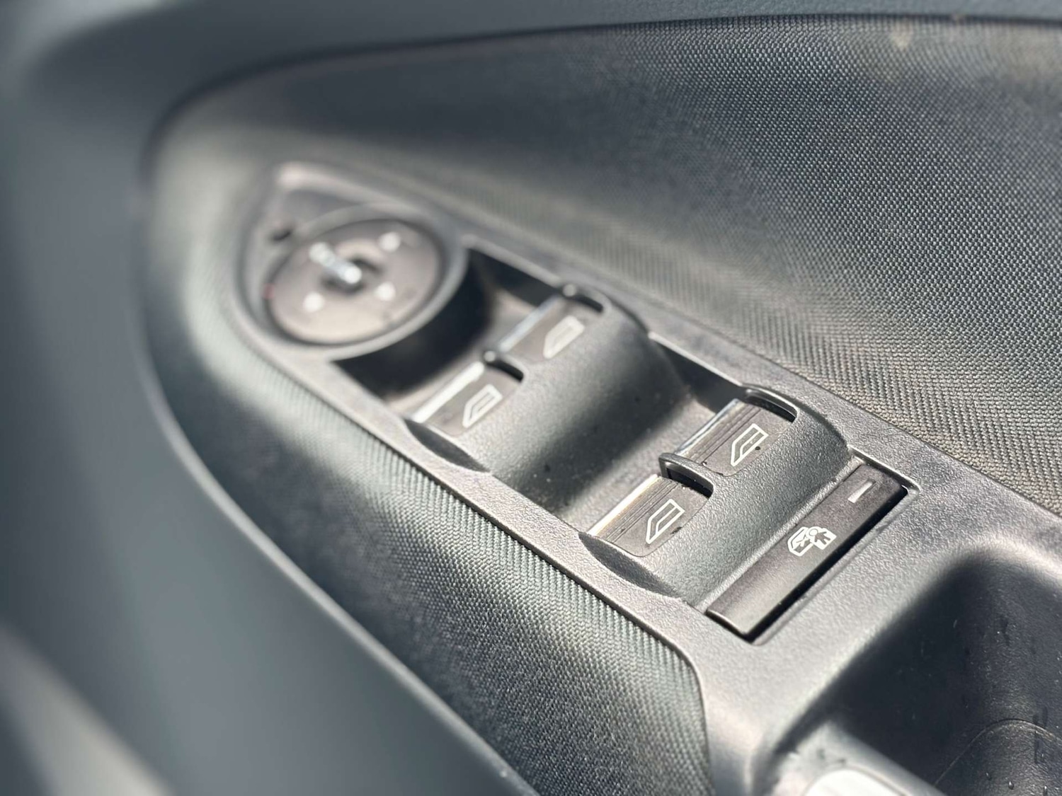 Used Ford C-Max 2011 for sale - 77989867: Photo 28