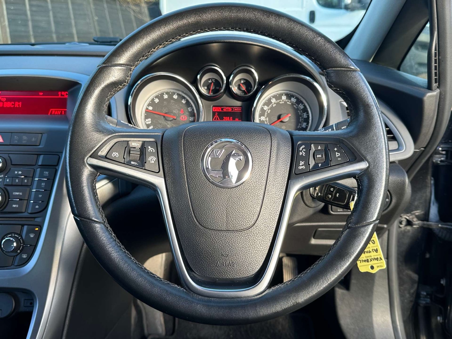 Used Vauxhall Astra 2015 for sale - 77022427: Photo 16