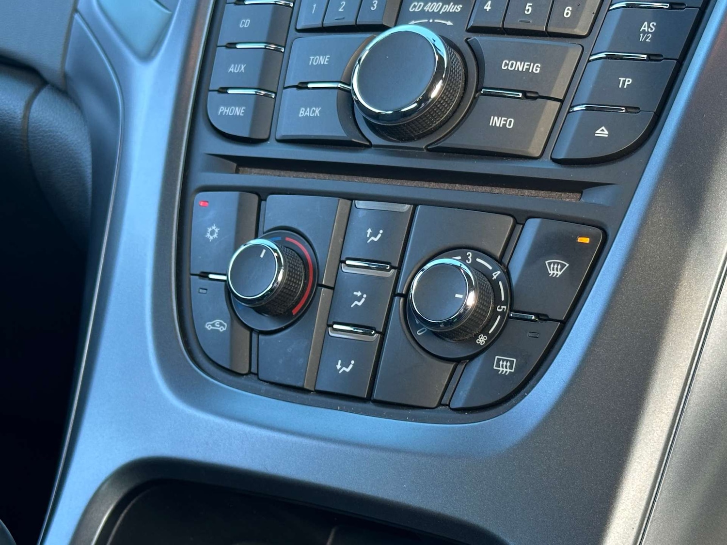 Used Vauxhall Astra 2015 for sale - 77022427: Photo 21