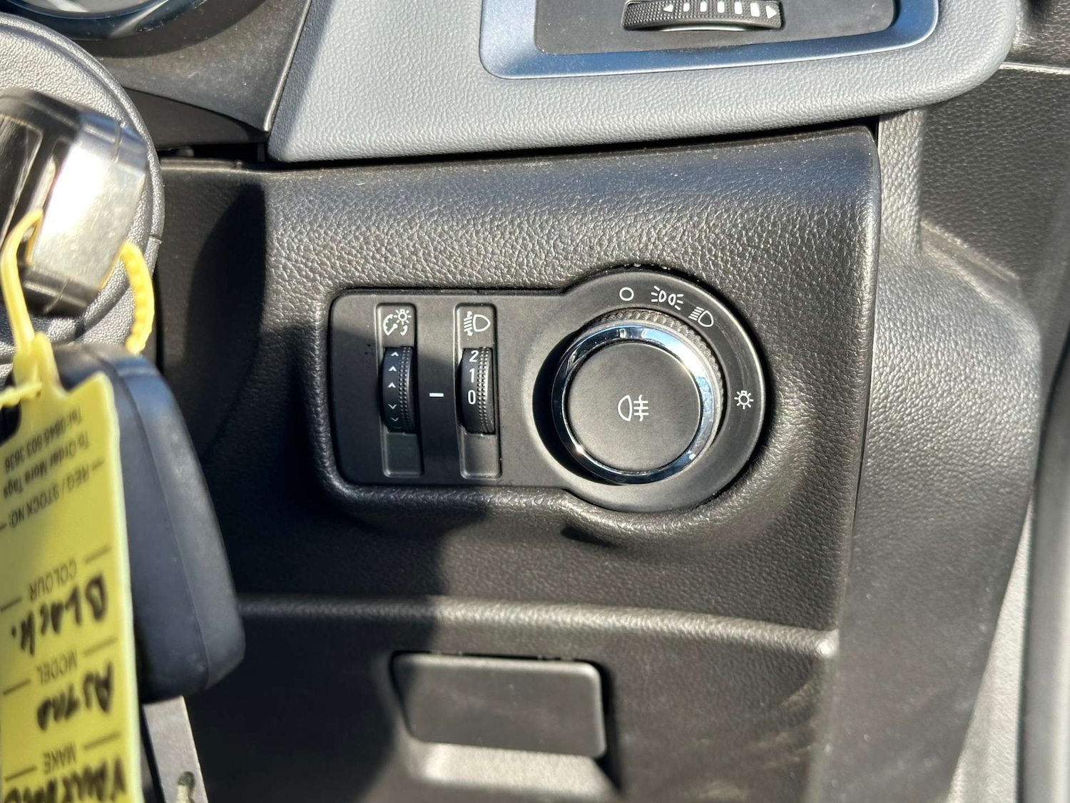 Used Vauxhall Astra 2015 for sale - 77022427: Photo 25