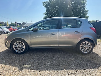 Used Vauxhall Corsa 2011 for sale - 75542287: Photo