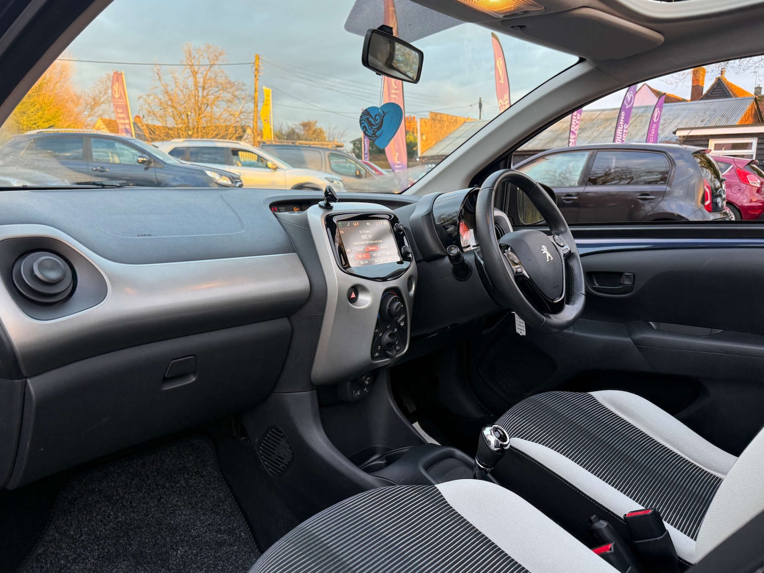 Used Peugeot 108 2015 for sale - 77483007: Photo 15