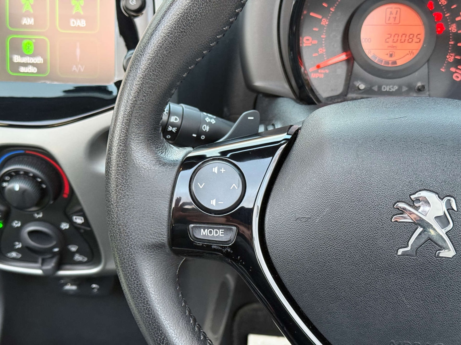 Used Peugeot 108 2015 for sale - 77483007: Photo 24