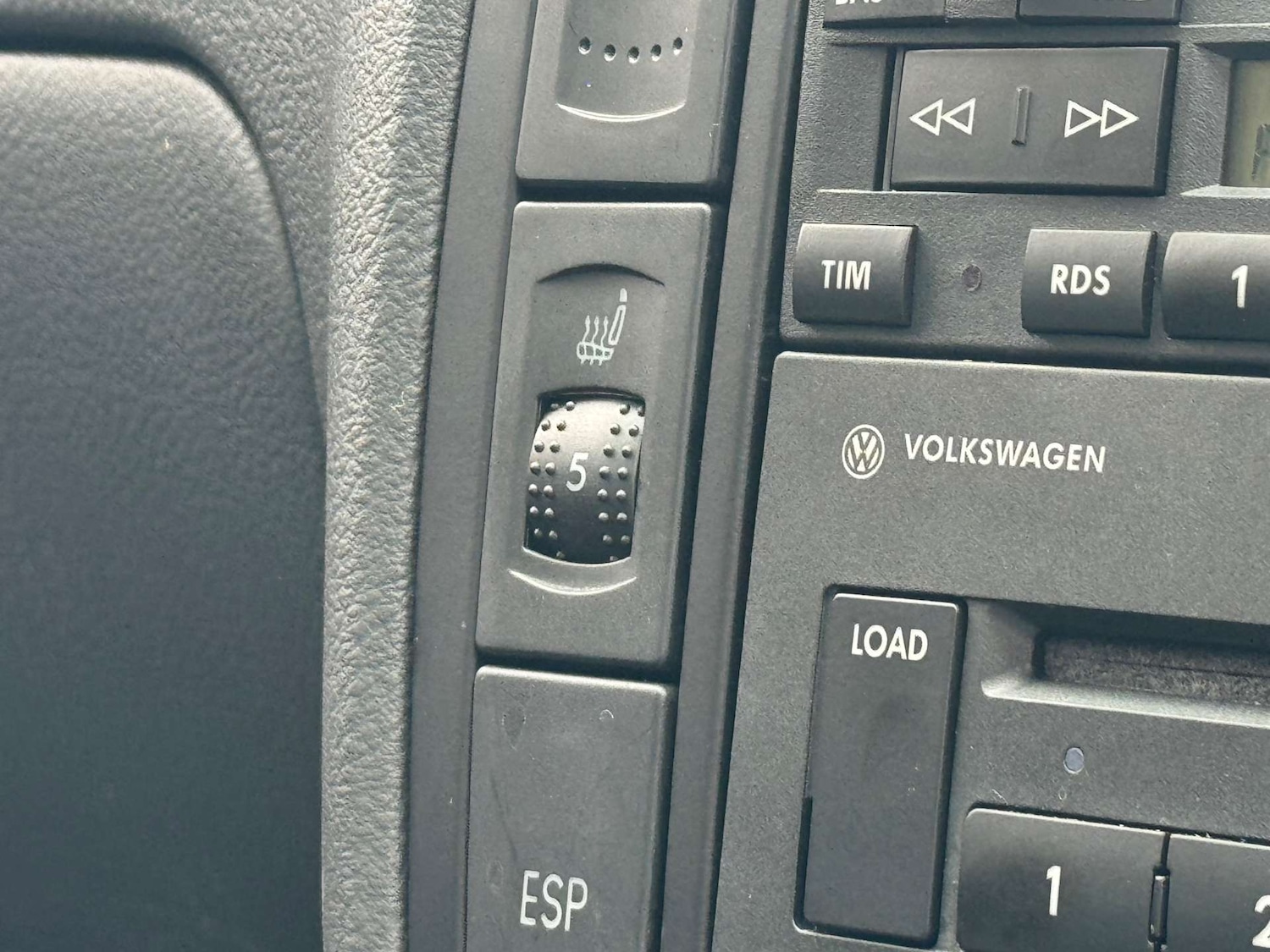 Used Volkswagen Passat 2004 for sale - 76245081: Photo 21