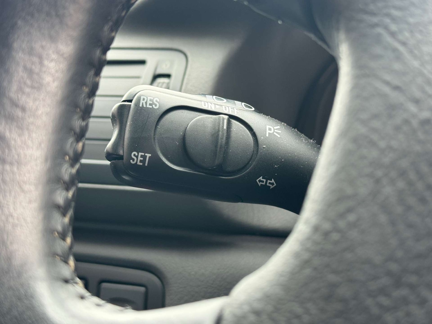 Used Volkswagen Passat 2004 for sale - 76245081: Photo 25