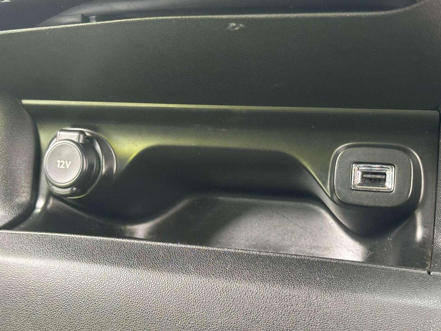Used Citroen C4 Cactus 2015 for sale - 76101553: Photo 27