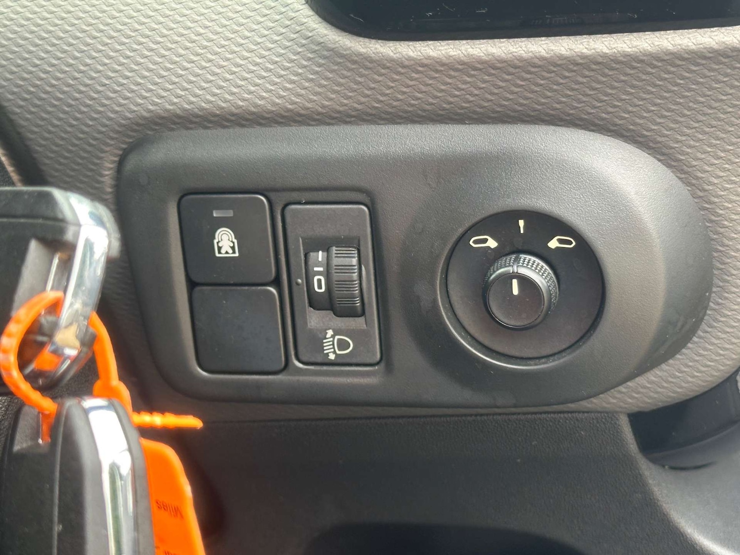 Used Citroen C4 Cactus 2015 for sale - 76101553: Photo 30