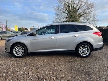 Used Ford Focus 2017 for sale - 77434603: Photo
