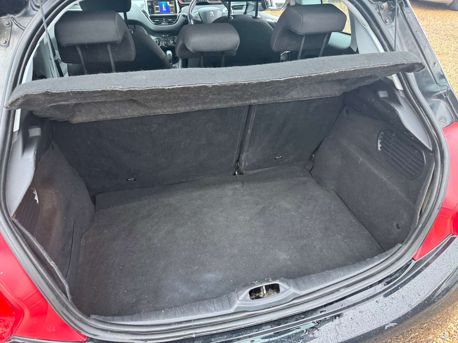 Used Peugeot 208 2013 for sale - 77162427: Photo 13