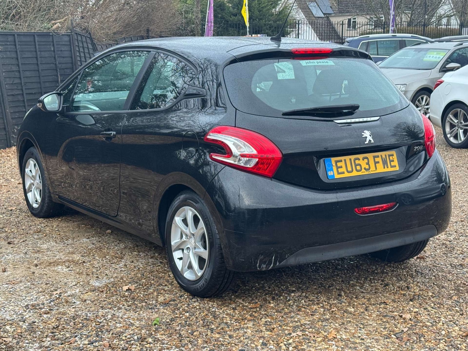 Used Peugeot 208 2013 for sale - 77162427: Photo 5