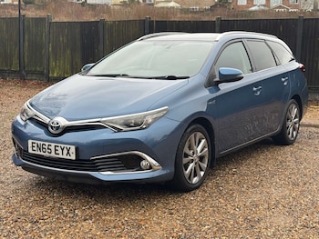 Used Toyota Auris 2016 for sale - 77162421: Photo