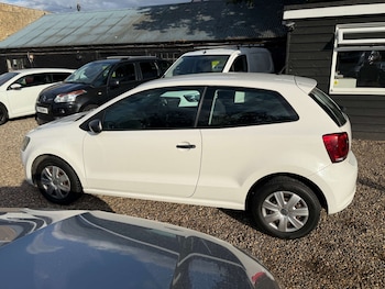 Used Volkswagen Polo 2014 for sale - 79603574: Photo