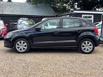 Used Volkswagen Polo 2010 for sale - 79314007: Photo