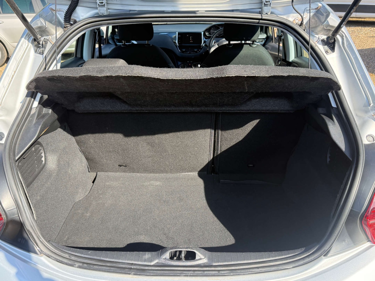 Used Peugeot 208 2016 for sale - 77655549: Photo 10