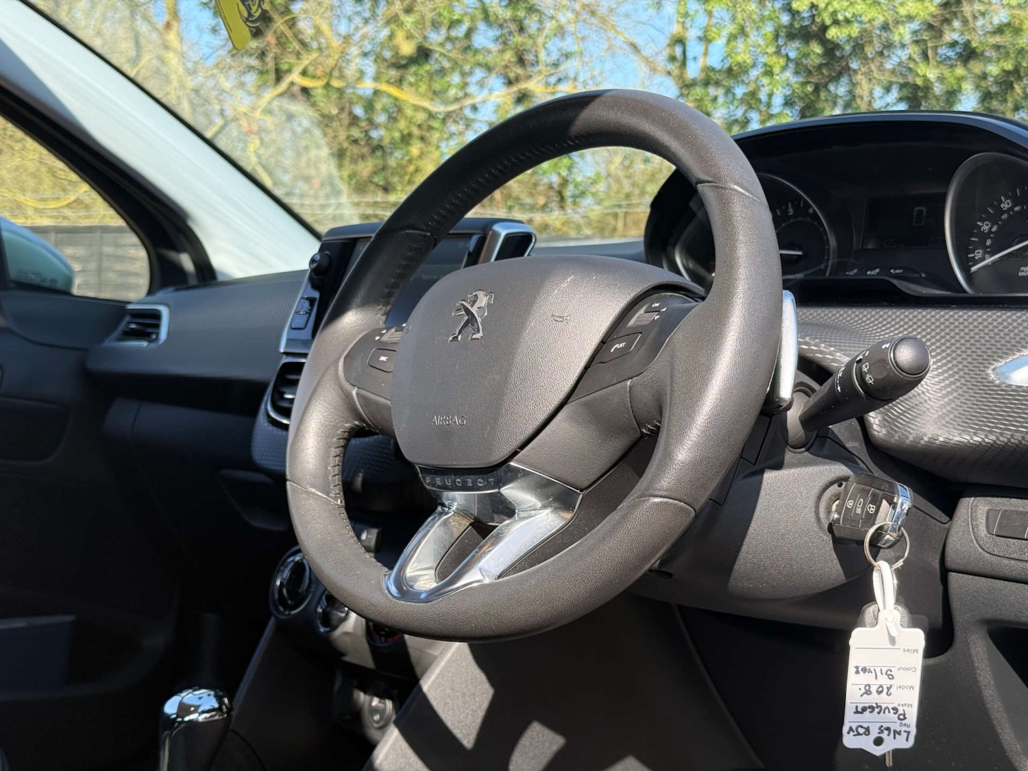 Used Peugeot 208 2016 for sale - 77655549: Photo 8