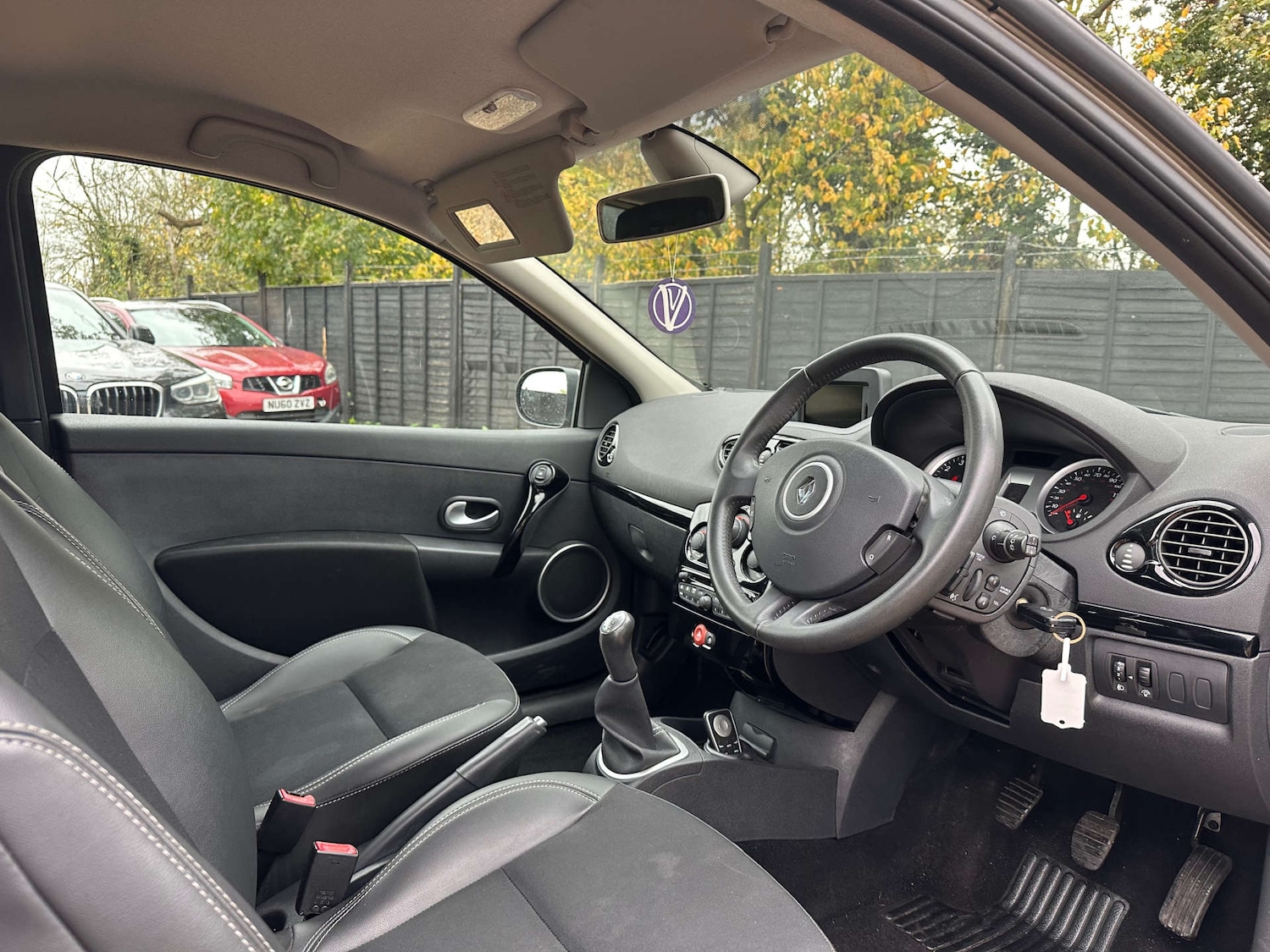 Used Renault Clio 2013 for sale - 76836441: Photo 10