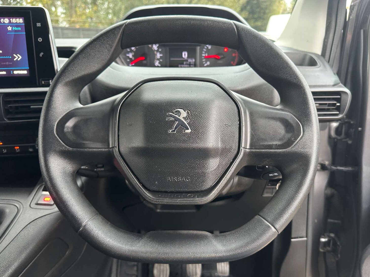 Used Peugeot Partner 2020 for sale - 76404397: Photo 20