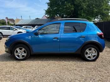 Used Dacia Sandero 2014 for sale - 74961447: Photo