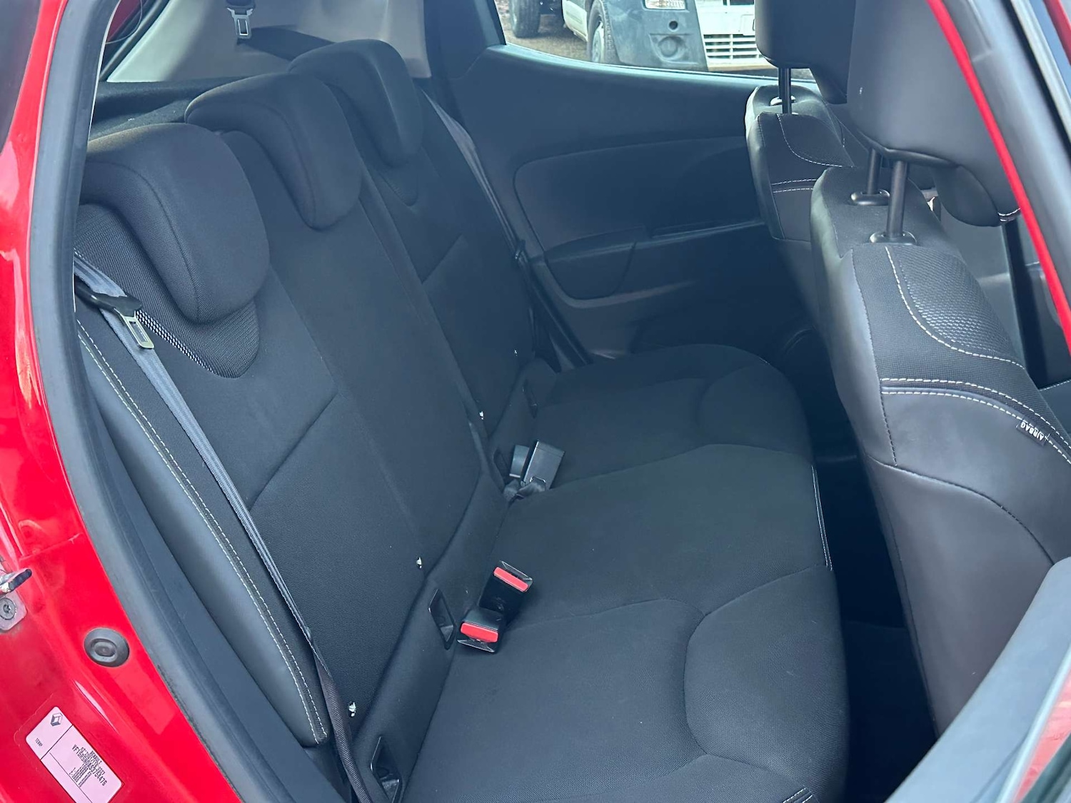 Used Renault Clio 2015 for sale - 76830115: Photo 13