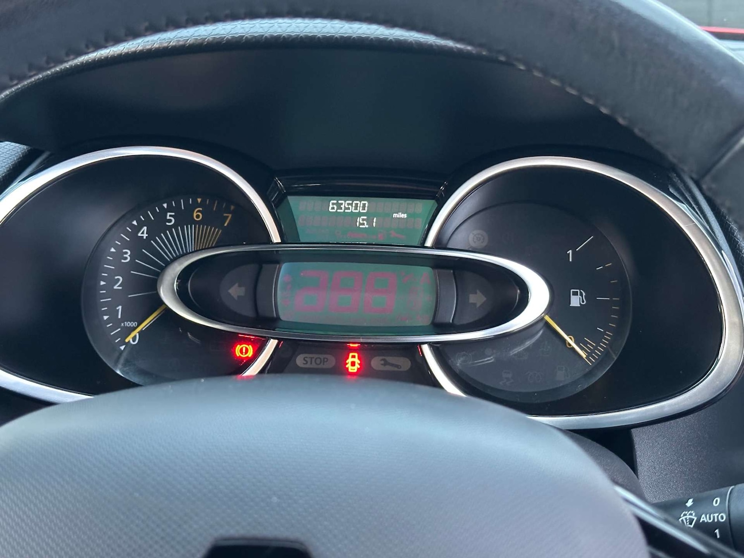 Used Renault Clio 2015 for sale - 76830115: Photo 19