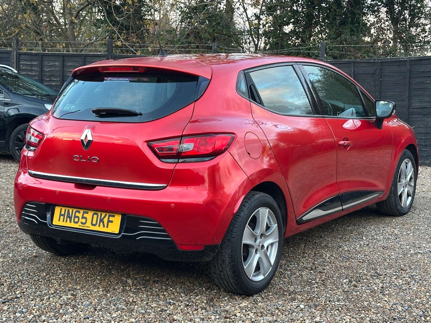 Used Renault Clio 2015 for sale - 76830115: Photo 8
