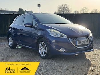 Used Peugeot 208 2013 for sale - 77792561: Photo