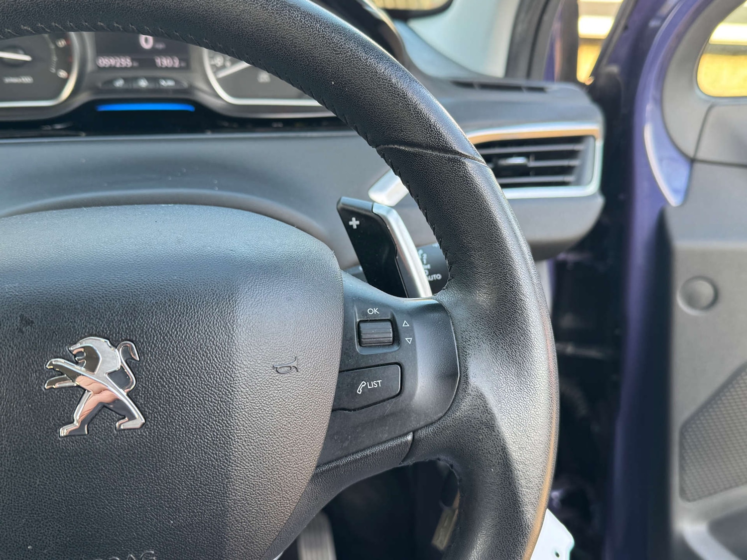 Used Peugeot 208 2013 for sale - 77792561: Photo 25