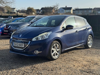 Used Peugeot 208 2013 for sale - 77792561: Photo