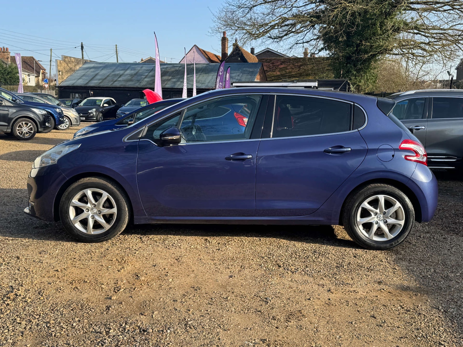 Used Peugeot 208 2013 for sale - 77792561: Photo 4