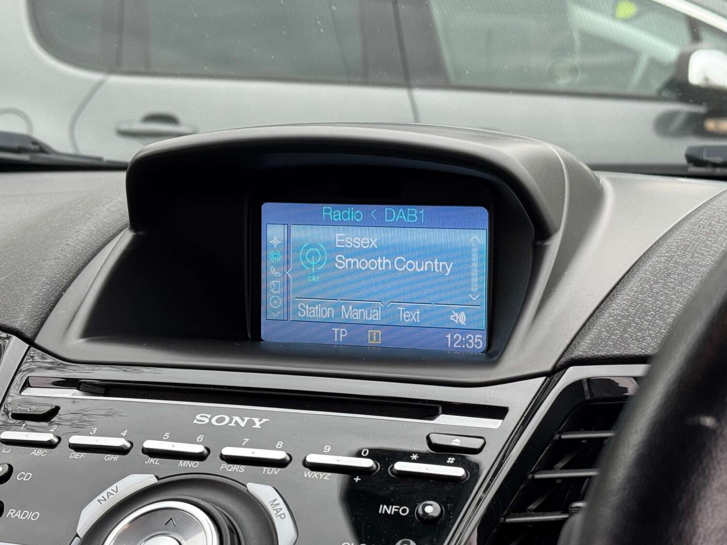 Used Ford Fiesta 2015 for sale - 77650532: Photo 19