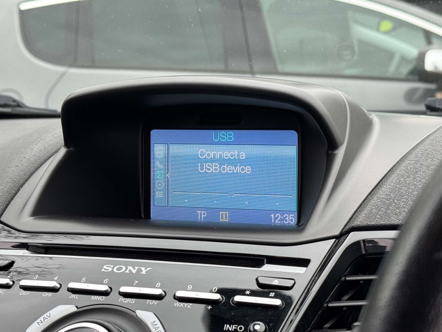 Used Ford Fiesta 2015 for sale - 77650532: Photo 20