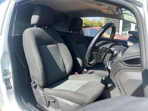 Used Ford Fiesta 2015 for sale - 76194678: Photo 11