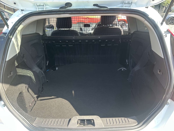 Used Ford Fiesta 2015 for sale - 76194678: Photo 12