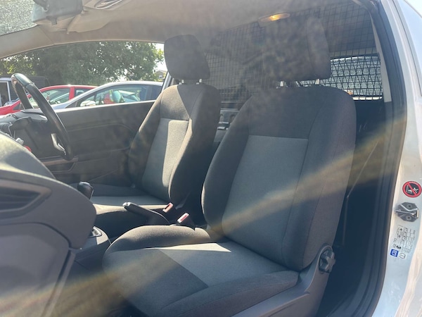 Used Ford Fiesta 2015 for sale - 76194678: Photo 14