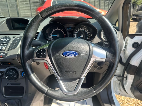 Used Ford Fiesta 2015 for sale - 76194678: Photo 15
