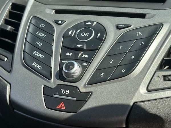 Used Ford Fiesta 2015 for sale - 76194678: Photo 18